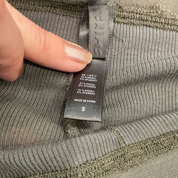 Skims Cotton Ribbed Top and Leggings, Gray, Fading of the leggings, Sz S - Picture 6 of 16